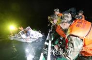 五人海上垂钓遭遇困境，山东海警在深夜的风暴中展开紧急救援
